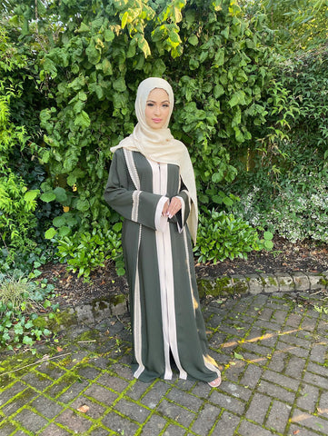 Insa abaya